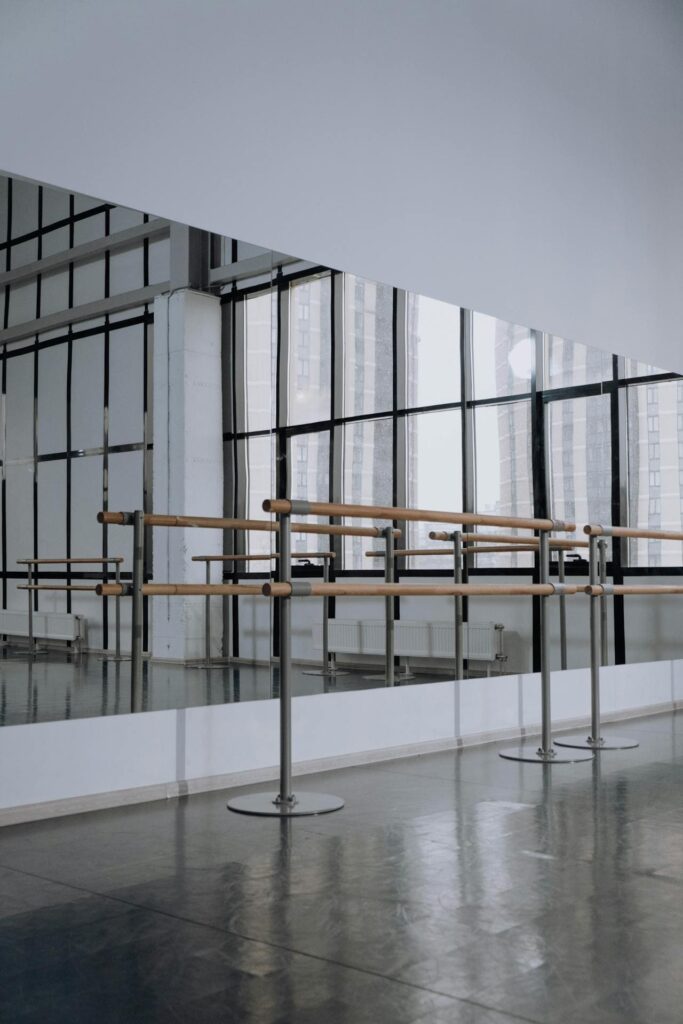 Espelho grande para academias e escolas de dança sob medida